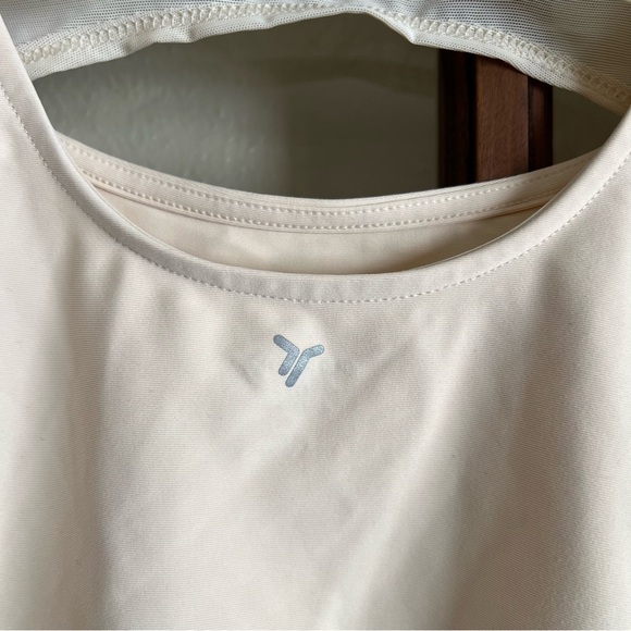 Old Navy Cream Long Sleeve Crop Top - Picture 3 of 4